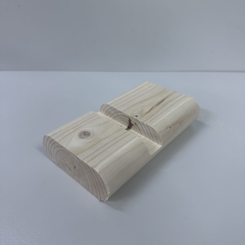 Startprofil für Fasssauna aus Holz – Vorderansicht des Konstruktionsbeginns SpaDucha